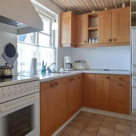 Two-bedroom Holiday In Strandby